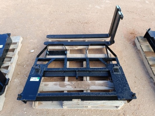 Unused AGT JDCPF42-2200-FF Pallet Forks Attachment