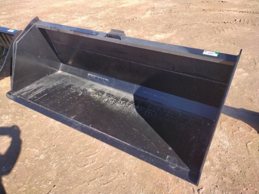 Unused 84â€ Skid Steer Bucket w/Single Blade