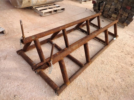 Set of 8Ft Pipe Racks