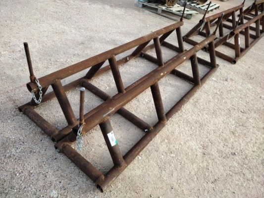 Set of 8Ft Pipe Racks