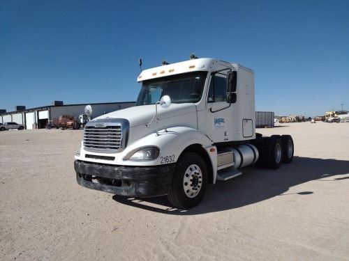 2005 Freightliner Columbia Truck Tractor