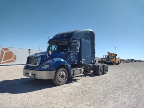 2003 Freightliner Columbia Truck Tractor