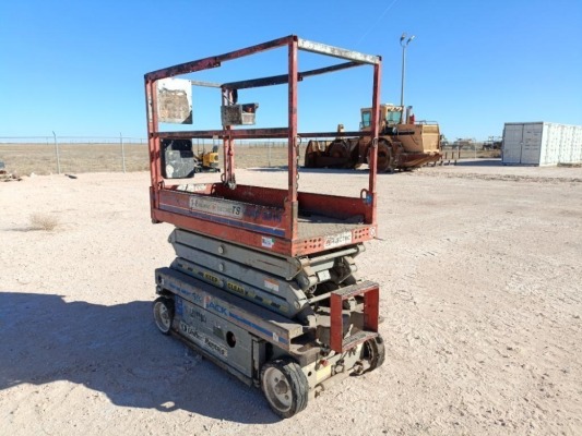 Sky Jack SJIII 3219 Scissor Lift