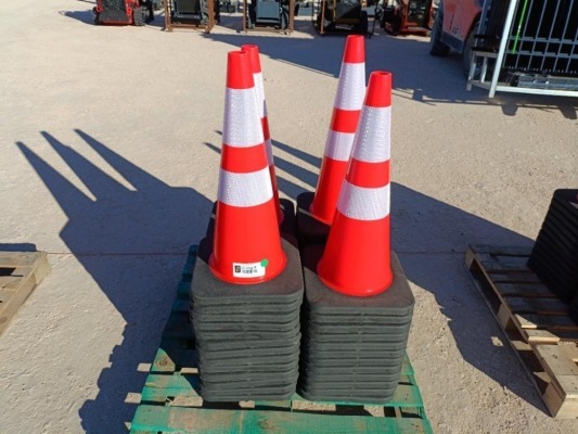 (50) Unused Safety Traffic Cones