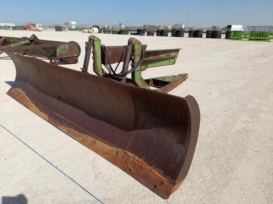 John Deere Push Blade Attachment