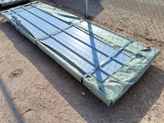 Bundle of Approx (100) 37" x 118" Metal Roof Panels