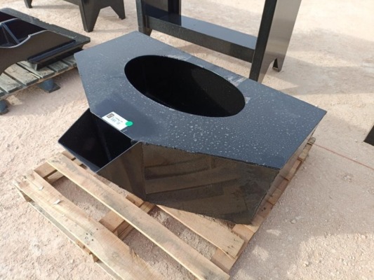Mini Universal Attach Skid Steer Concrete Placement Bucket