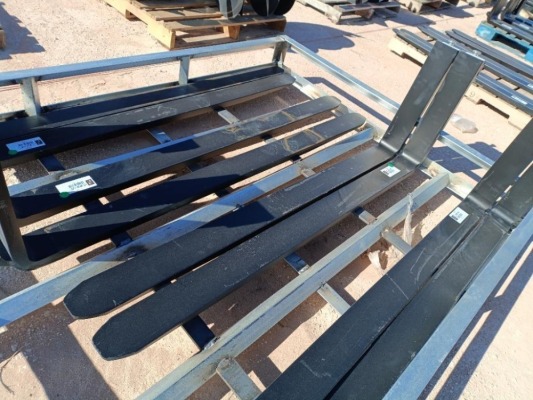 (1) Set Unused 60'' Forklift Forks