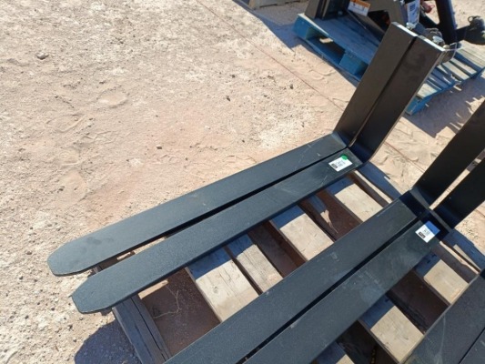 (1) Set Unused 48'' Forklift Forks