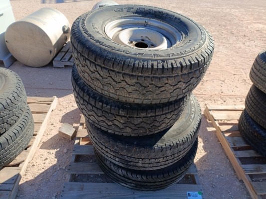 (4) Misc Wheels w/Tires