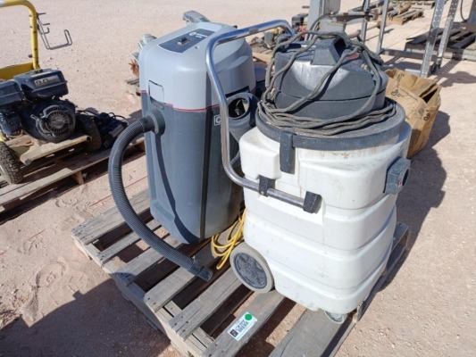 (2) Shop Vac's