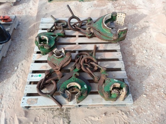 (5) Pipe Lifting Tongs (Different Sizes)
