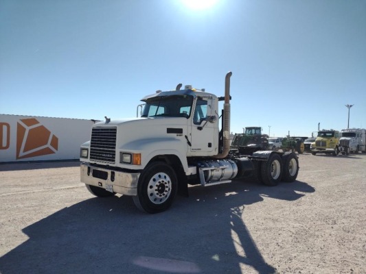 2015 Mack CHU613 Truck Tractor