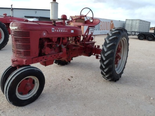 McCormick Farmall ( H ) Tractor