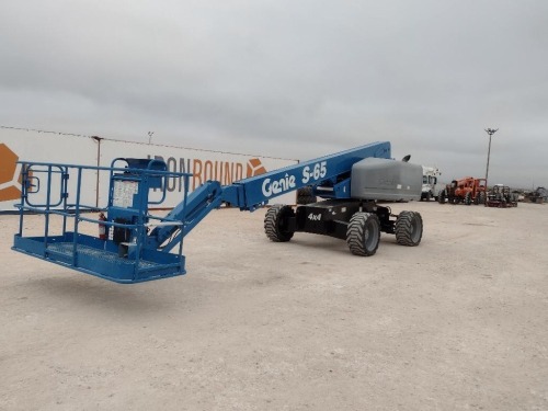 2013 Genie S-65 Manlift