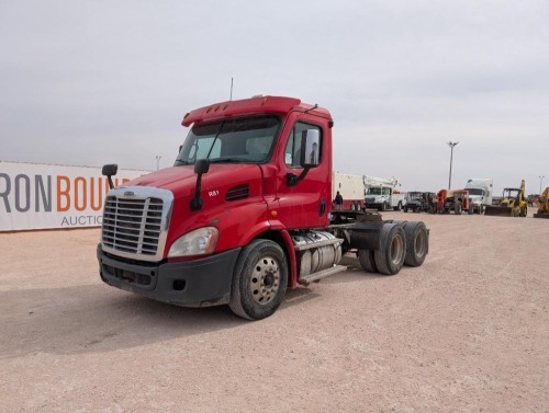 2016 Freightliner Cascadia 113 Truck Tractor