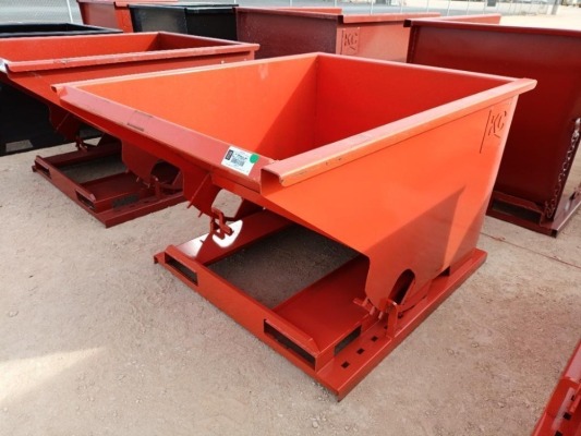 Unused 1.5 CY. Self Dumping Hopper w/Fork Pockets