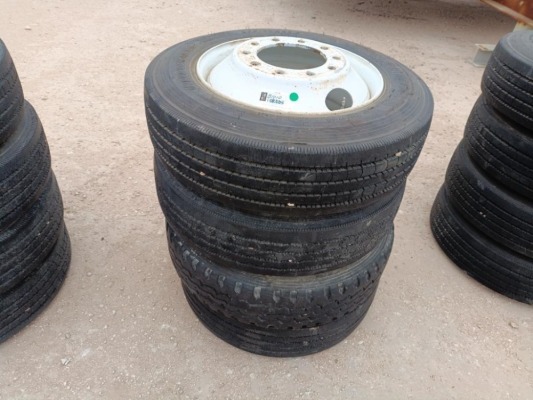 (4) Truck Wheels/Tires 255/70 R 22.5