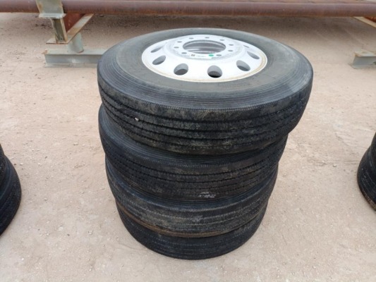 (4) Alcoa Aluminum Truck Wheels/Tires 11 R 24.5