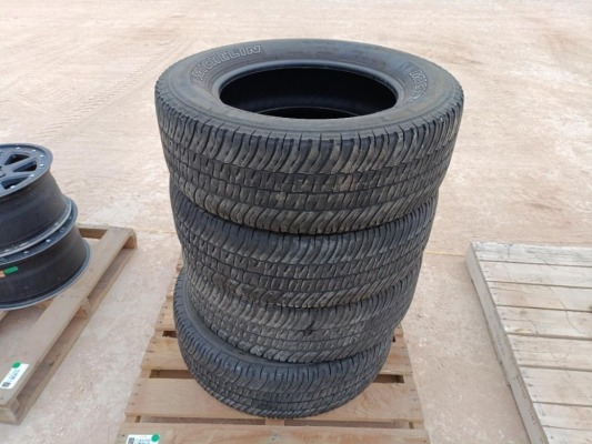 (4) Michelin Tires 275/65 R 20