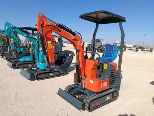 Unused 2024 AGT L12R Mini Excavator