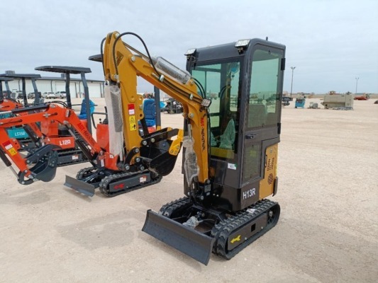 Unused 2024 AGT H13R Mini Excavator