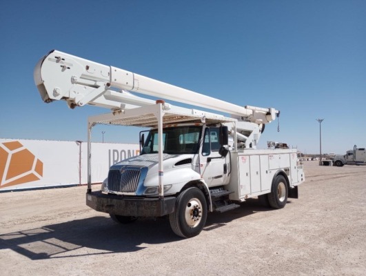 2012 International DuraStar 4300 Bucket Truck