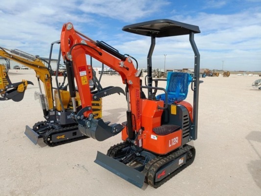 Unused 2024 AGT L12R Mini Excavator