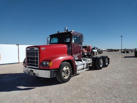 2001 Freightliner Truck Tractor