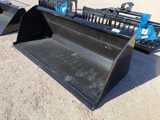 Unused 84 Skid Steer Snow/Litter Bucket w/Single Blade