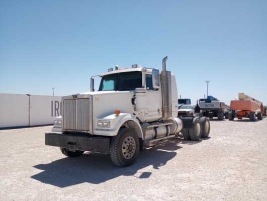 2014 Western Star 4900 SF Truck Tractor