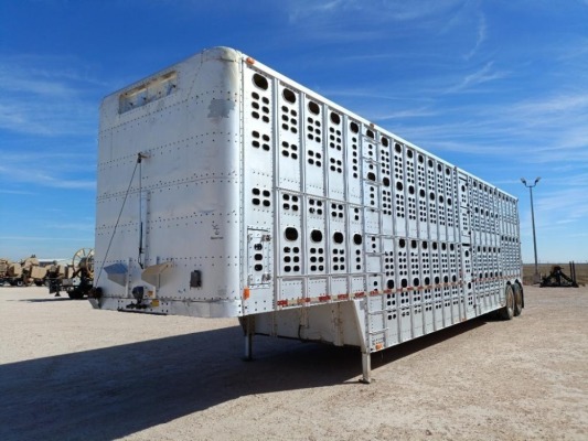 1988 Wilson Livestock Trailer