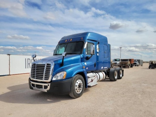 2013 Freightliner Cascadia 125 Truck Tractor