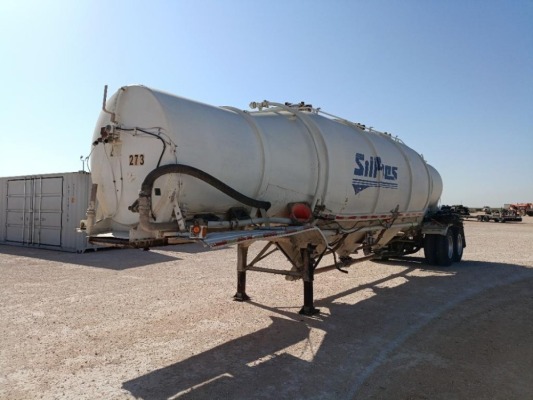 1973 Butler Pneumatic Bulk Trailer