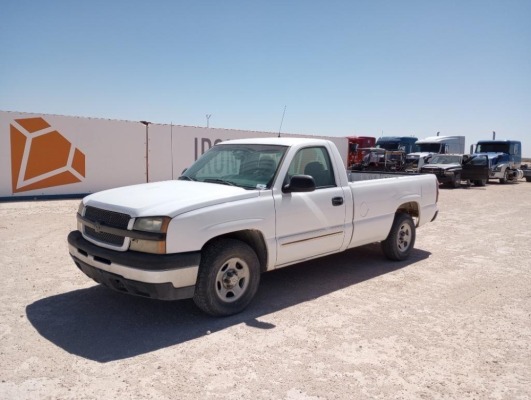 2003 Chevrolet Silverado Pickup