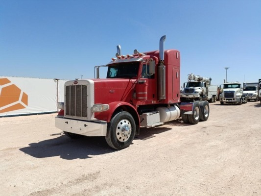 2009 Peterbilt 388 Truck Tractor