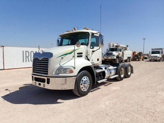 2011 Mack CXU613 Truck Tractor