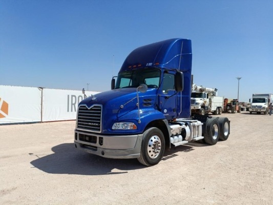 2014 Mack CXU613 Truck Tractor
