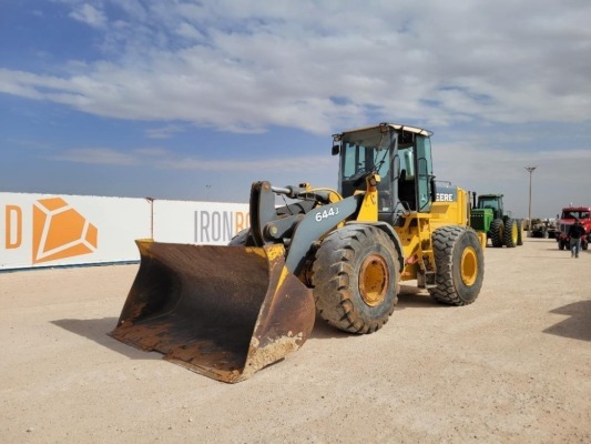 2004 John Deere 644J Wheel Loader