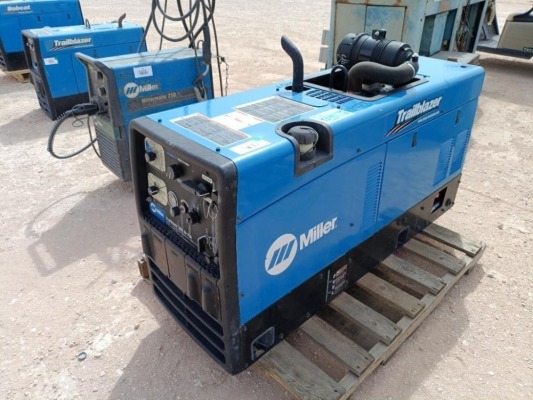 Miller Trailblazer 302 Air Pak Welder