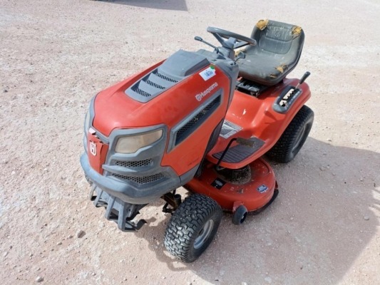 Husqvarna YTH 18542 Riding Mower ( Does Not Run )