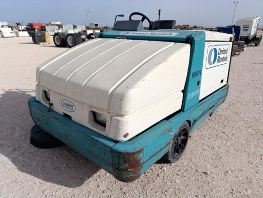 Tennant 6600 Floor Sweeper