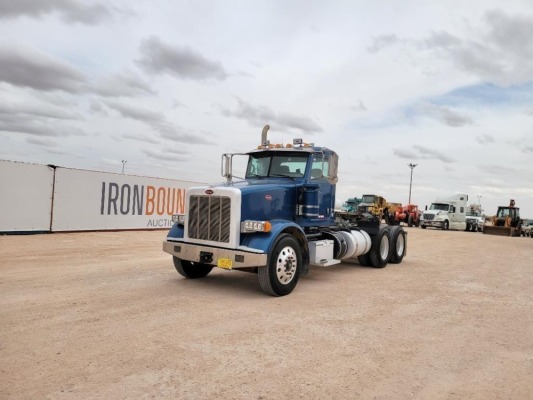 2012 Peterbilt 367 Truck Tractor
