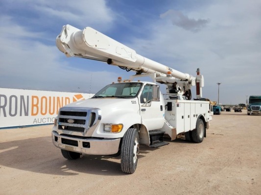 2007 Ford F-750 Super Duty Bucket Truck