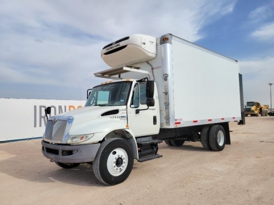 2013 International DuraStar 4300 Reefer Box Truck