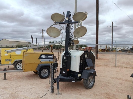 Allmand Night-Lite V-Series Light Tower ( Does not Run)