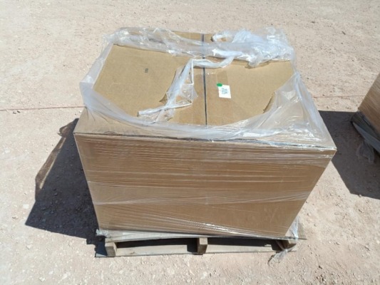 Pallet of Misc Caterpillar &amp; International Filters &amp; Parts