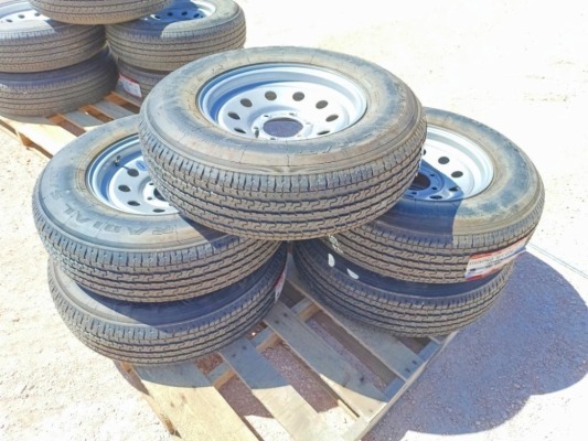 (5) Unused Trailer Wheels w/Diamonback Tires 225/75 R 15