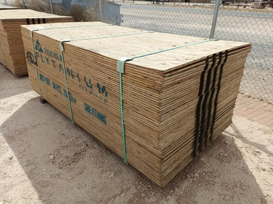 (58) pcs of 5/8'' 4ft X 8ft Plywood