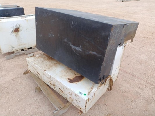 (2) L Shaped Fuel Tanks